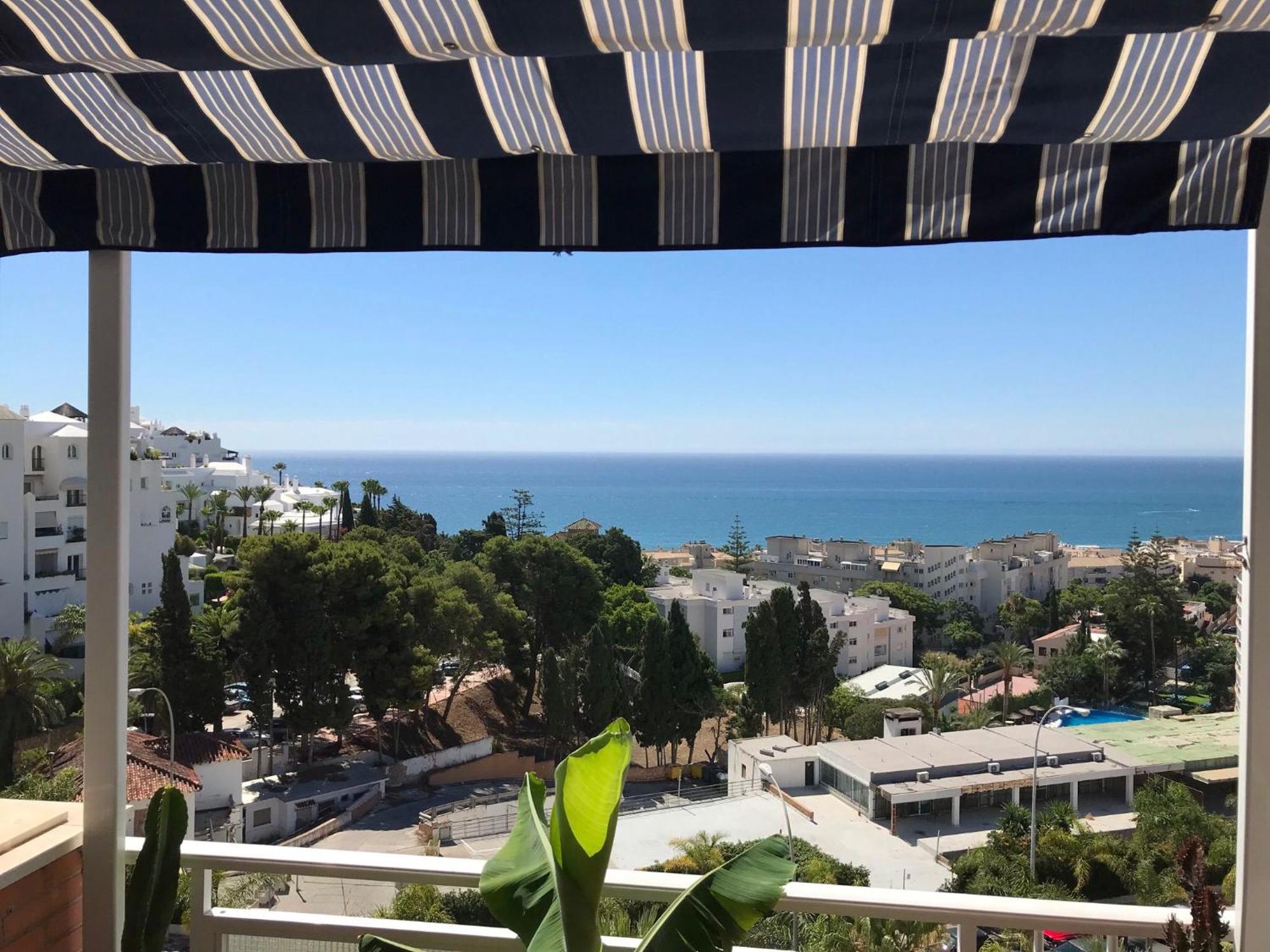 The Beach Oasis Torremolinos Exterior photo